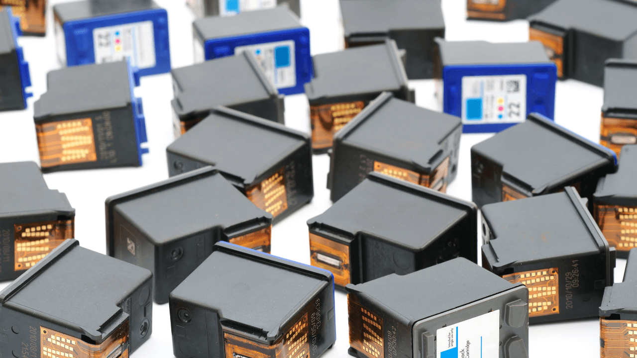 Les programmes de remboursement pour les consommateurs qui recyclent leurs cartouches d'encre